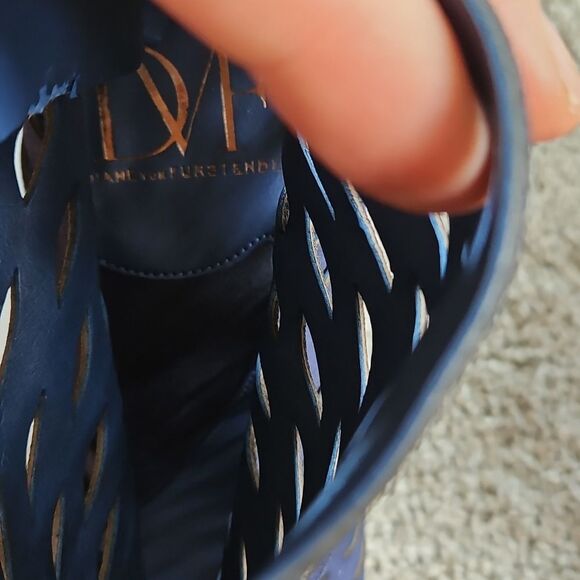 Diane Von Furstenberg Navy Peep-Toe Heels 8.5 - Picture 9 of 9